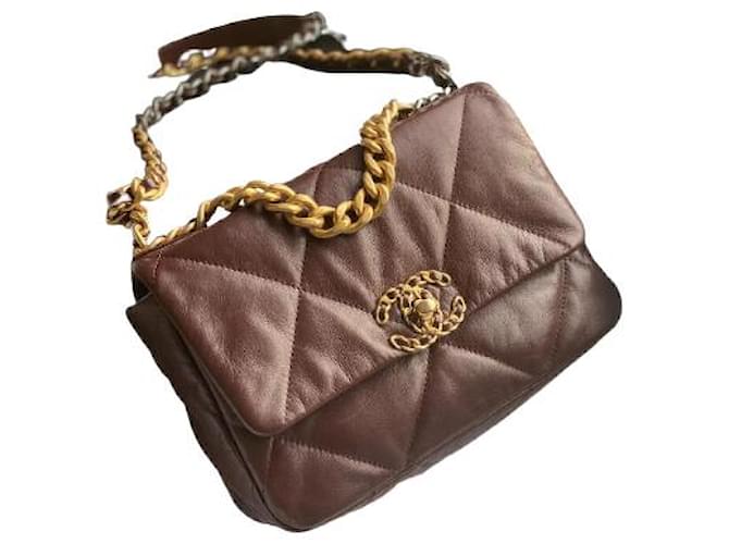 Chanel 19 Chanel Bag 19 Brown Leather ref.486942 - Joli Closet