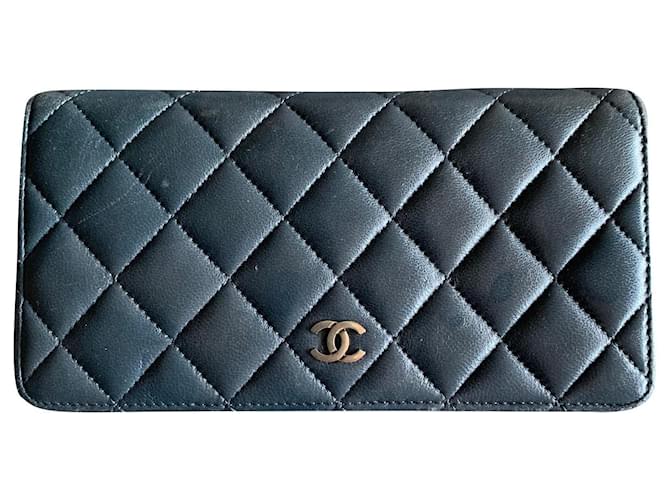 Chanel Zeitloses Classique Portemonnaie Leder  ref.489405
