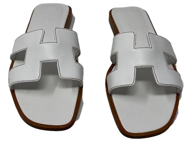 Hermès sandália hermes branca nova Branco Couro  ref.491094