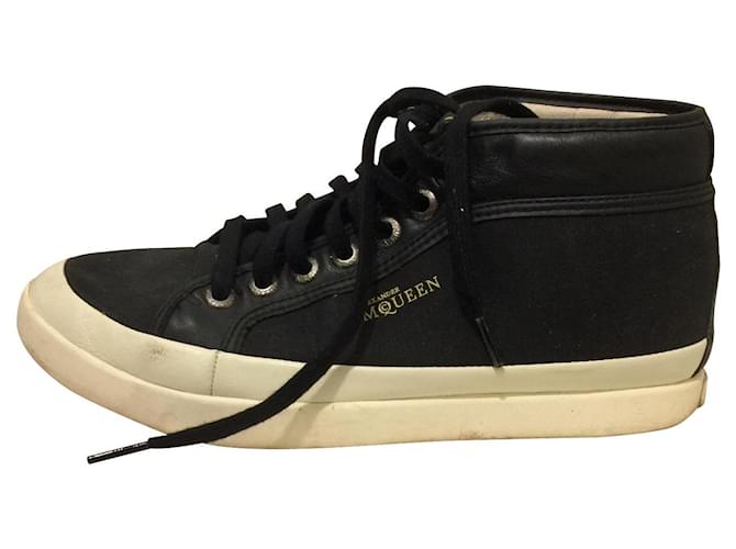 Alexander Mcqueen Unisex hightop sneakers from canvas and leather Black White Cloth  ref.491353