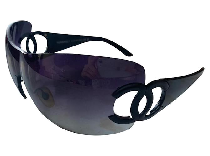 Chanel Y2K-Sonnenbrille Metallisch Dunkelviolett Kunststoff  ref.491355