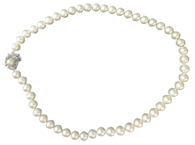 Vintage White gold necklace, cultured pearls and diamonds Silvery  ref.492116