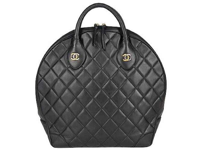 Chanel handbag maxi format Black Leather ref.492282 - Joli Closet