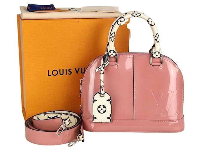 Louis Vuitton Mini-Alma-Tasche aus zweifarbigem Lackleder mit Schulterriemen Pink  ref.492336