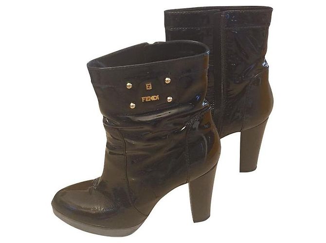 Fendi Stiefeletten Schwarz Lackleder 40 EU