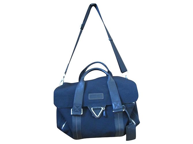 Lancel Bolsa de viagem de lona e couro preta. Preto