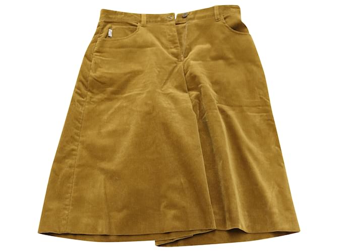 Burberry Shorts Culotte in velluto a coste in cotone cammello Giallo  ref.494414