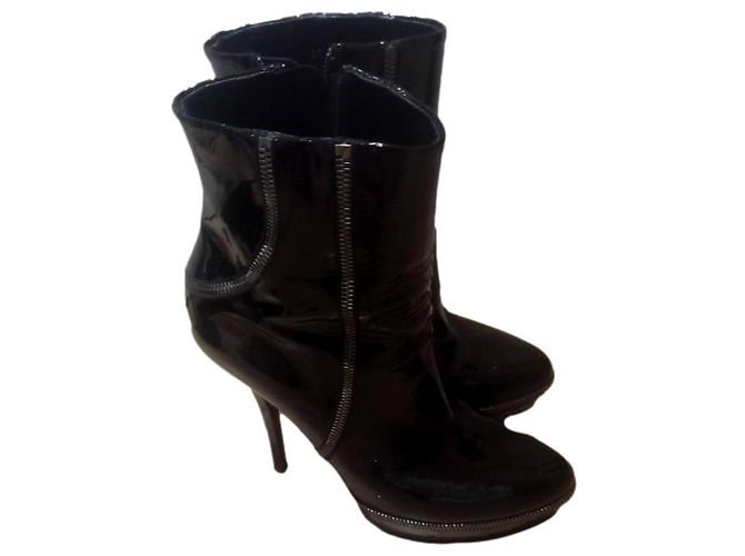 Botas Gucci de piel negra Negro