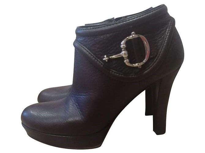 Botines Gucci de piel marrón 39 Castaño