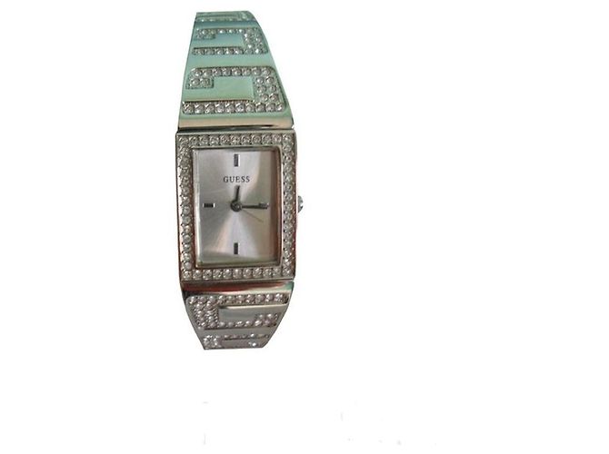 Guess – Damenuhr – Analog Quarz Golden