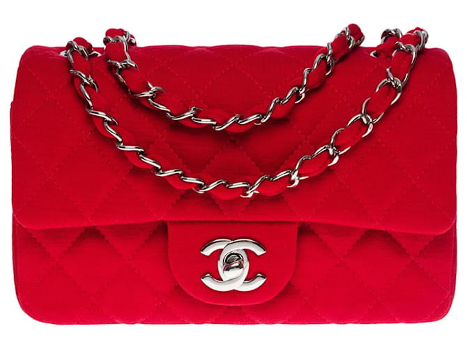 Prächtige und seltene Chanel Mini Timeless Flap Tasche aus rotem Jersey, Garniture en métal argenté Baumwolle  ref.499739
