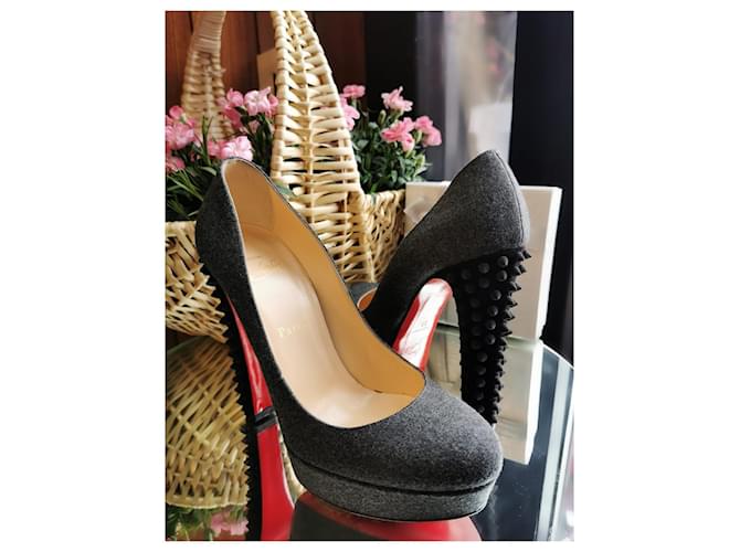 Chaussures Christian Louboutin  ref.499805