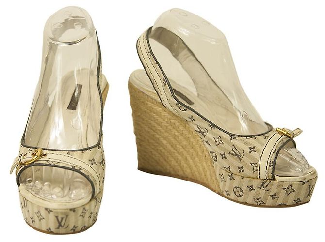 Louis Vuitton Blanco Mini Lin Monogram Canvas Peep toe Wedge Heel Pumps 37 Multicolor
