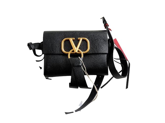 Shoulder bags Valentino Garavani - VRing shoulder bag in black