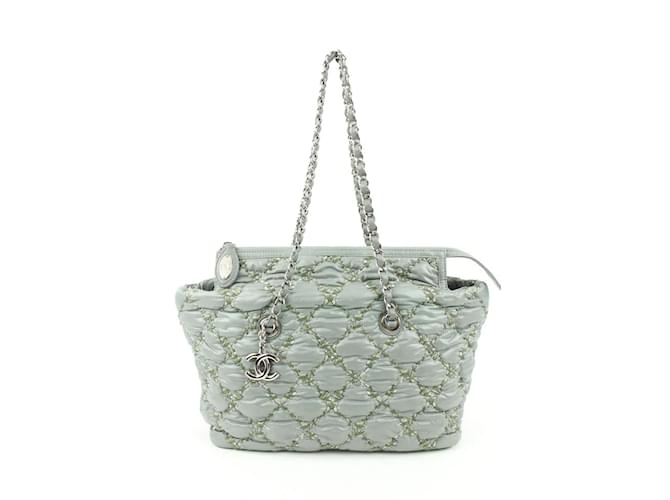 Chanel Grey Quilted Nylon Stitch on Tweed Chain Zip Tote Bag Leather  ref.500313 - Joli Closet