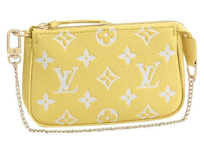 Louis Vuitton LV Mini pochette accessoires yellow Leather  ref.500319