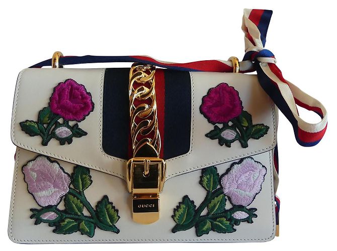 Sac à main Gucci Sylvie en cuir blanc fleurs brodées