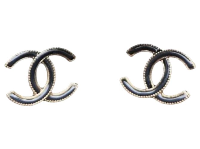 Chanel new 2022 CC orecchini Nero Gold hardware Metallo