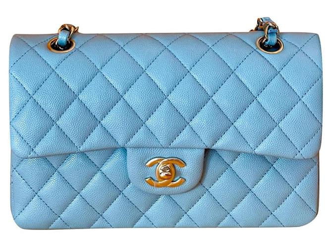 22S Chanel Classique Rabat doublé Cuir Caviar Light Baby Blue. Bleu Bleu clair  ref.501553