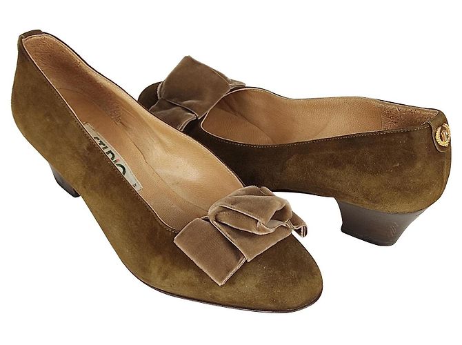 Studio Pollini Chaussures vintage en daim et velours Vert olive