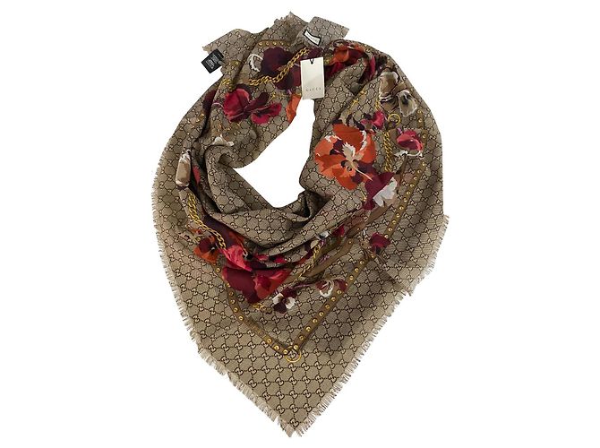 Gucci Monogram Blooms shawl
