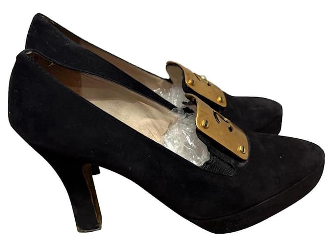 Chanel Heels Black Gold hardware Suede  ref.507259
