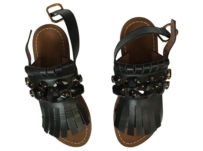 Marni Sandalen aus schwarzem Leder mit Cabochons