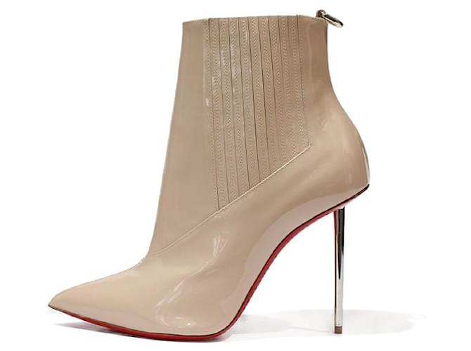 Christian Louboutin Stivaletti Beige Pelle verniciata  ref.509295