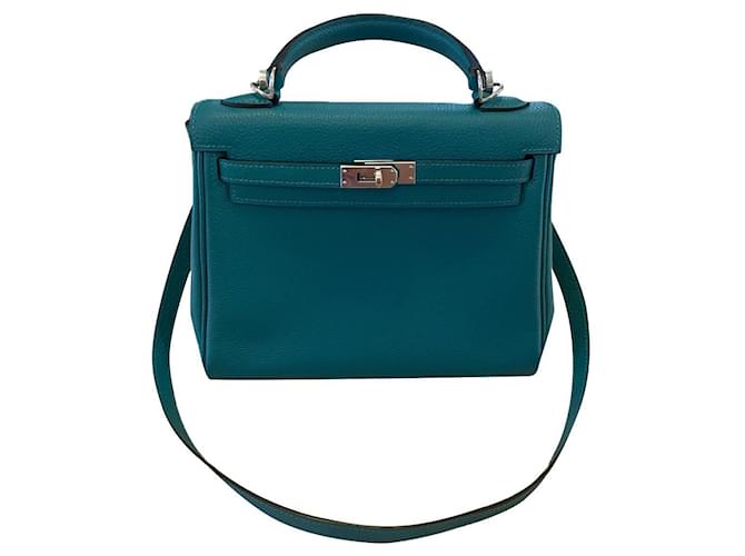 Hermès Kelly 25 Turquoise Leatherette  ref.509936