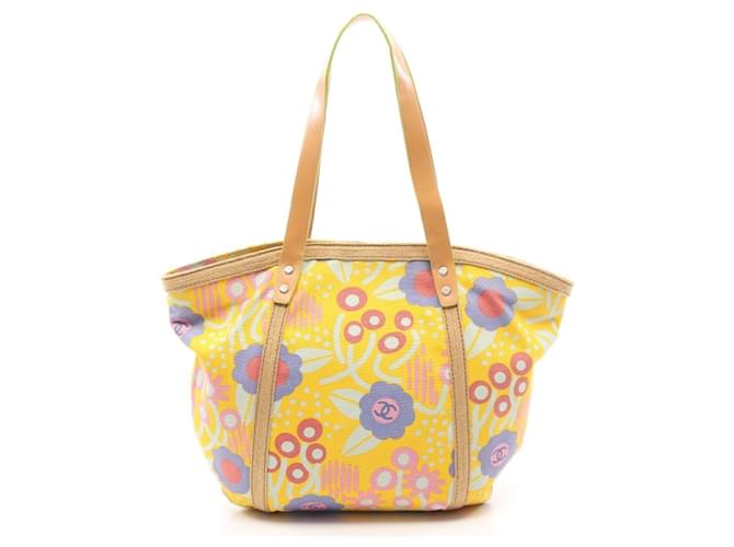 Chanel Gelbe Segeltuch-Einkaufstasche mit Blumenmuster Mehrfarben Leinwand  ref.510188