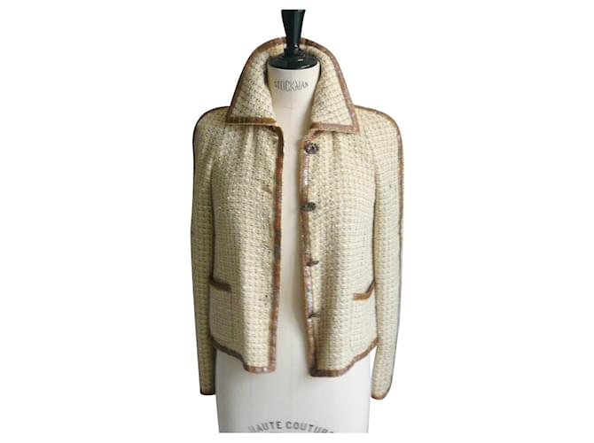 CHANEL Giacca corta in tweed beige BE T38 Multicolore Cotone  ref.511143