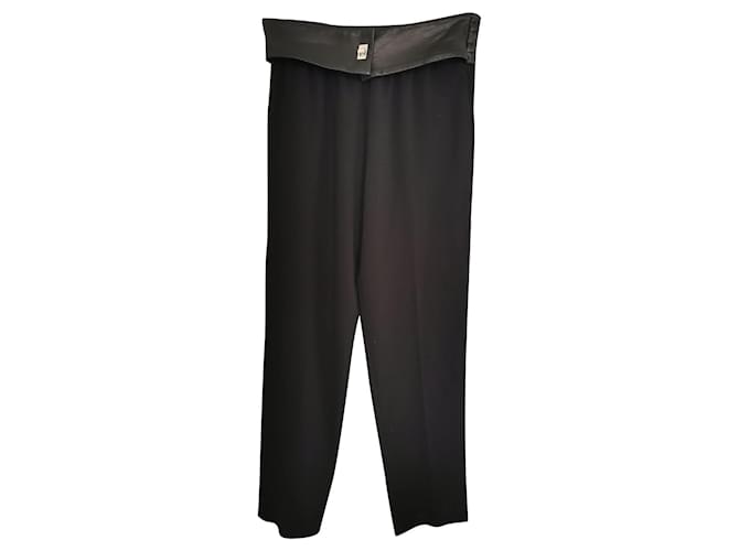 Sandro Un pantalon, leggings Cuir Polyester Viscose Elasthane Noir  ref.511171