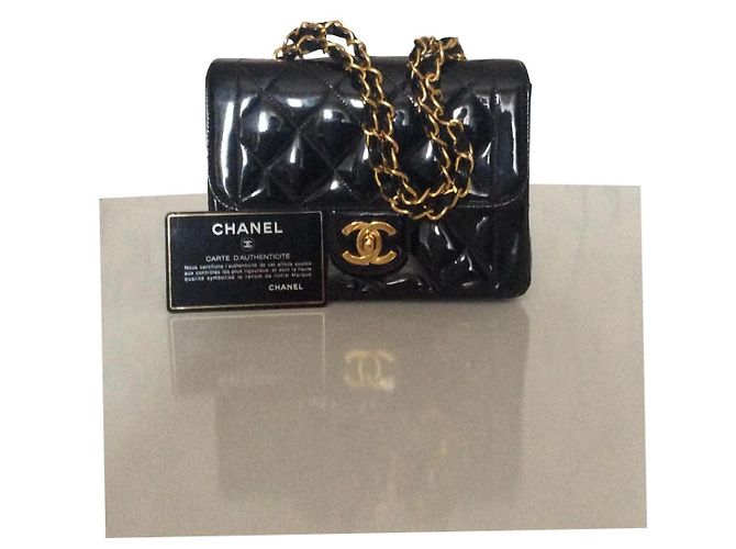 Chanel Mini Sac à Main Noir en Cuir Doré