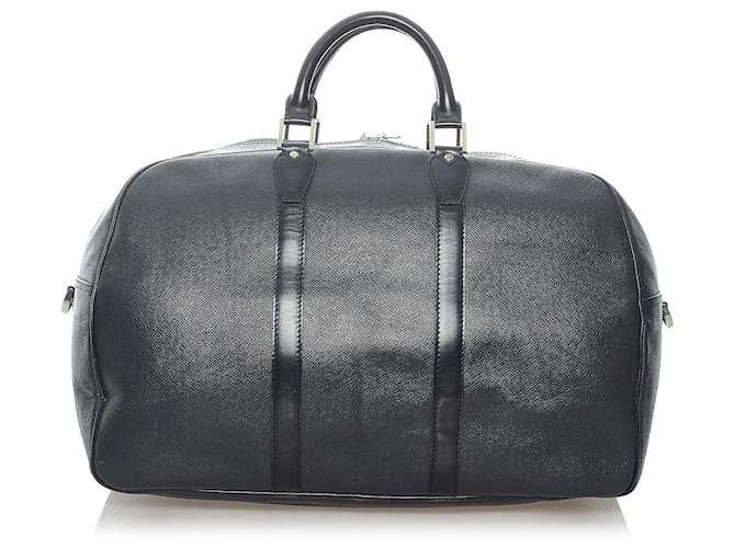 Louis Vuitton Black Taiga Kendall PM Leather ref.514102 - Joli Closet