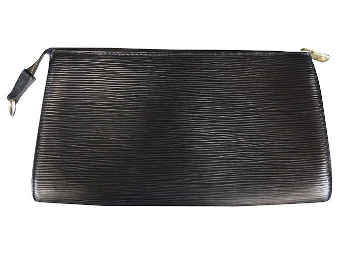 LOUIS VUITTON - Clutch "Accessory" aus schwarzem Epi-Leder
