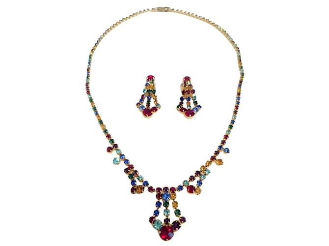 Vintage Conjunto de joias art déco - colar e brincos de encaixe. Strass multicoloridos são definidos em moldura de tom dourado. Multicor Metal  ref.515113