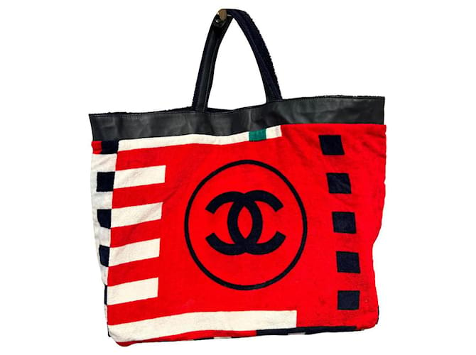 Chanel Totalizadores Blanco Roja Azul marino Algodón  ref.515282