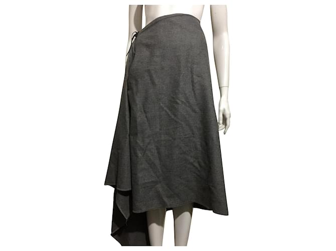 Falda Burberry asimétrica, estilo falda escocesa Gris Lana  ref.515365