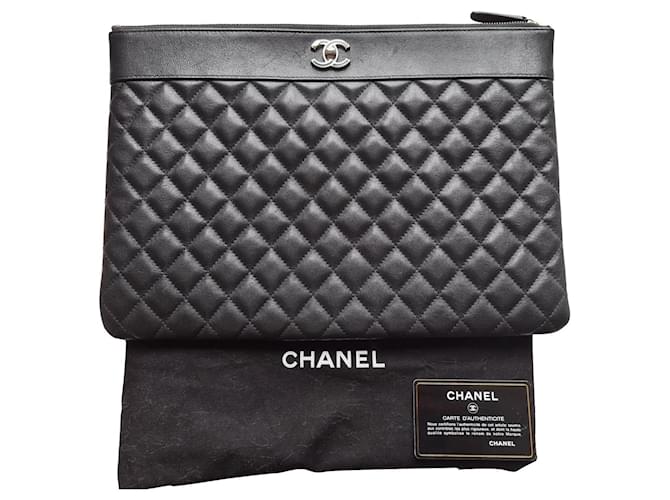Large Chanel clutch Dark grey Leather ref.515944 - Joli Closet