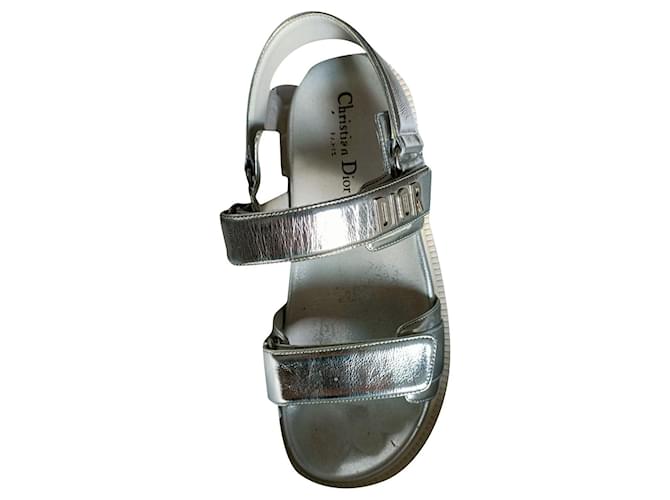 Dior Sandalias Plata Cuero ref.516418 - Joli Closet