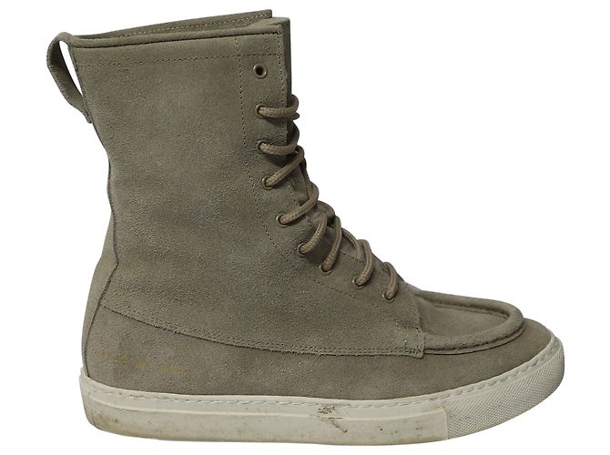 Autre Marque Common Projects Baskets Montantes Tournament en Peau Lainée en Daim Gris