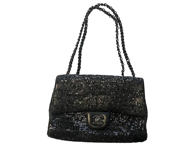 Timeless Chanel Handbags Black Leather  ref.516983