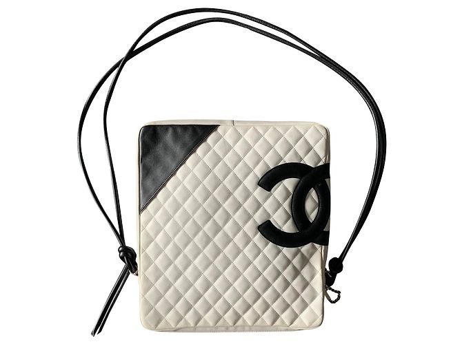 Chanel Bolsa transversal Cambon Maxi Branco
