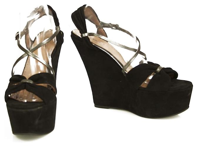 Alaïa Sandalias de plataforma con cuña de tacón alto de piel de ante negro Alaia Tamaño de zapatos 40 Suecia  ref.517125