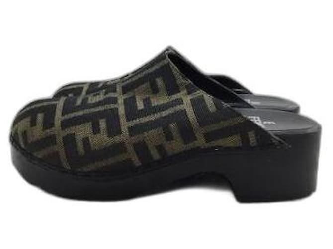 Fendi Clogs Brown  ref.517835