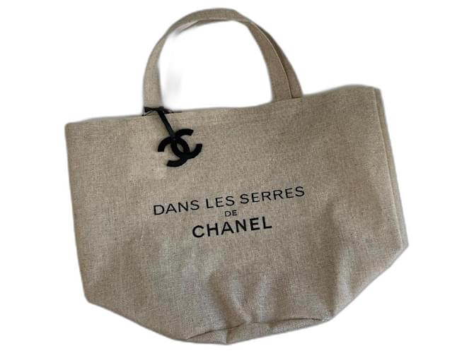 Chanel Presente VIP  ref.518336