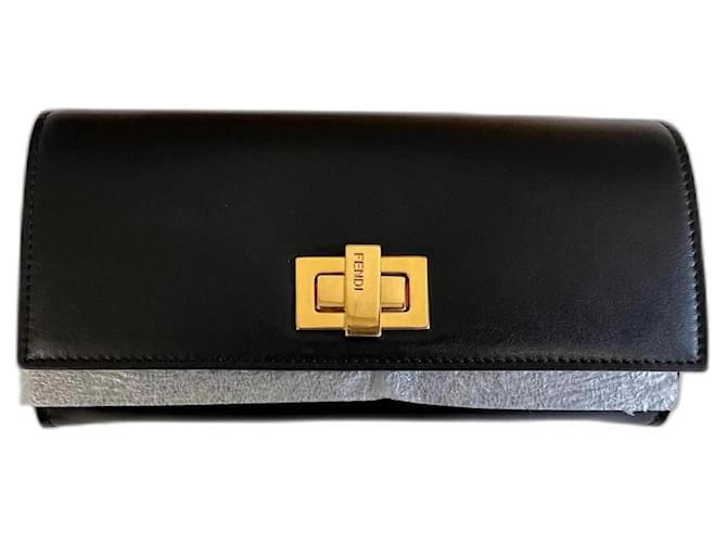 Fendi Continental Peekaboo Wallet Black Leather ref.518360 - Joli