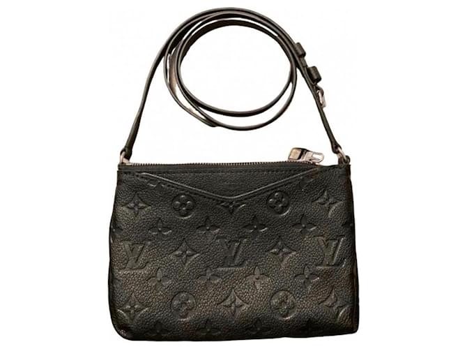 Louis Vuitton Pallas Black Leather  ref.518394