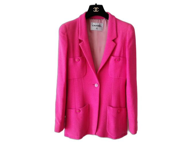 CHANEL FUCHSIA WOOL JACKET Fuschia