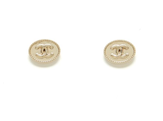 Chanel semental ovalado dorado cc Metal  ref.519592